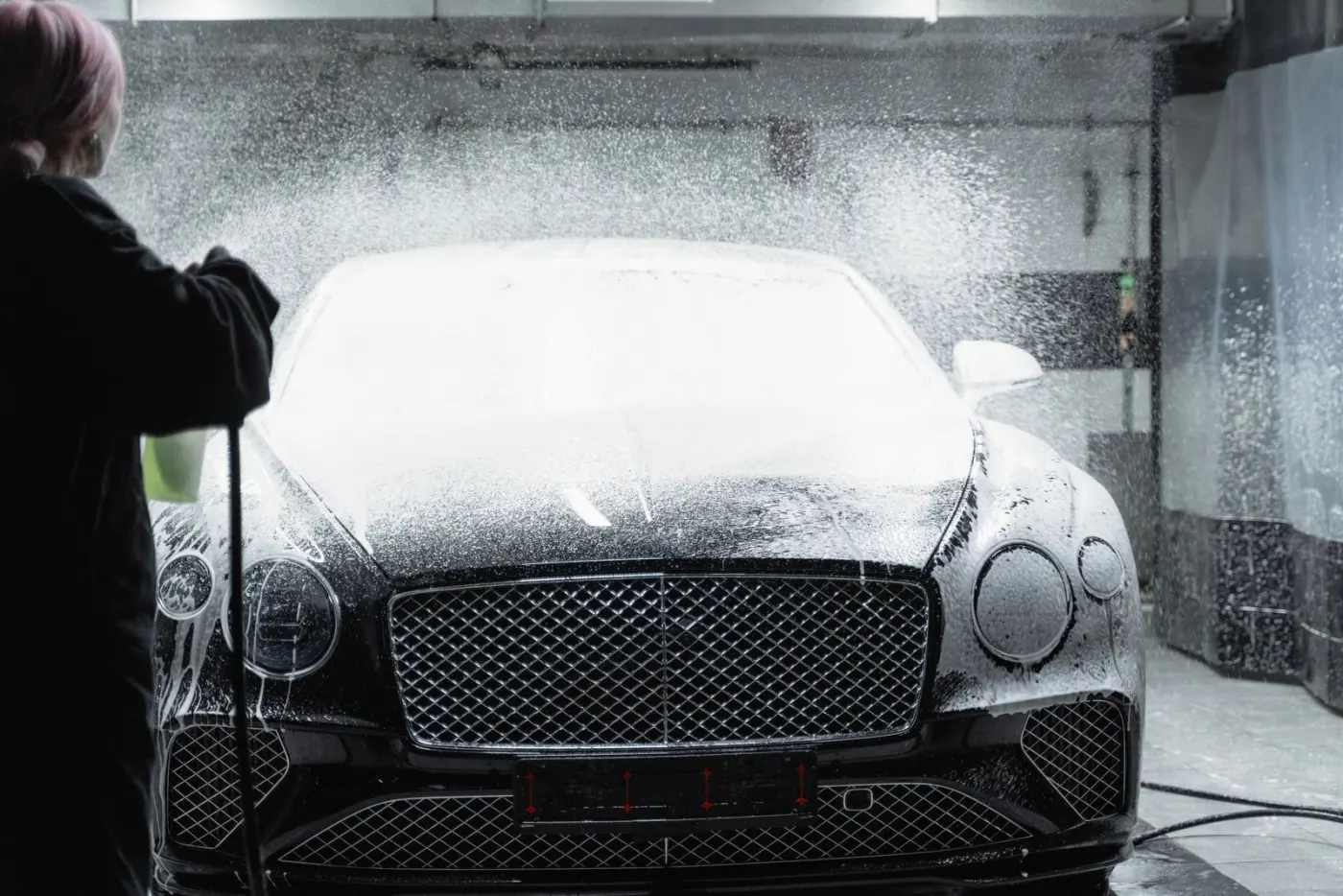 Étape isoler du detailing automobile